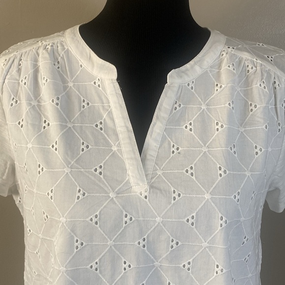 St John’s Bay White Eyelet Top Tee 100% Cotton Split Next Sz L NWOT - Picture 2 of 7